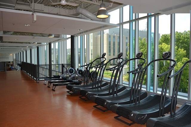 我國首個健身器材適老化國標實施，跑步機限速10km/h