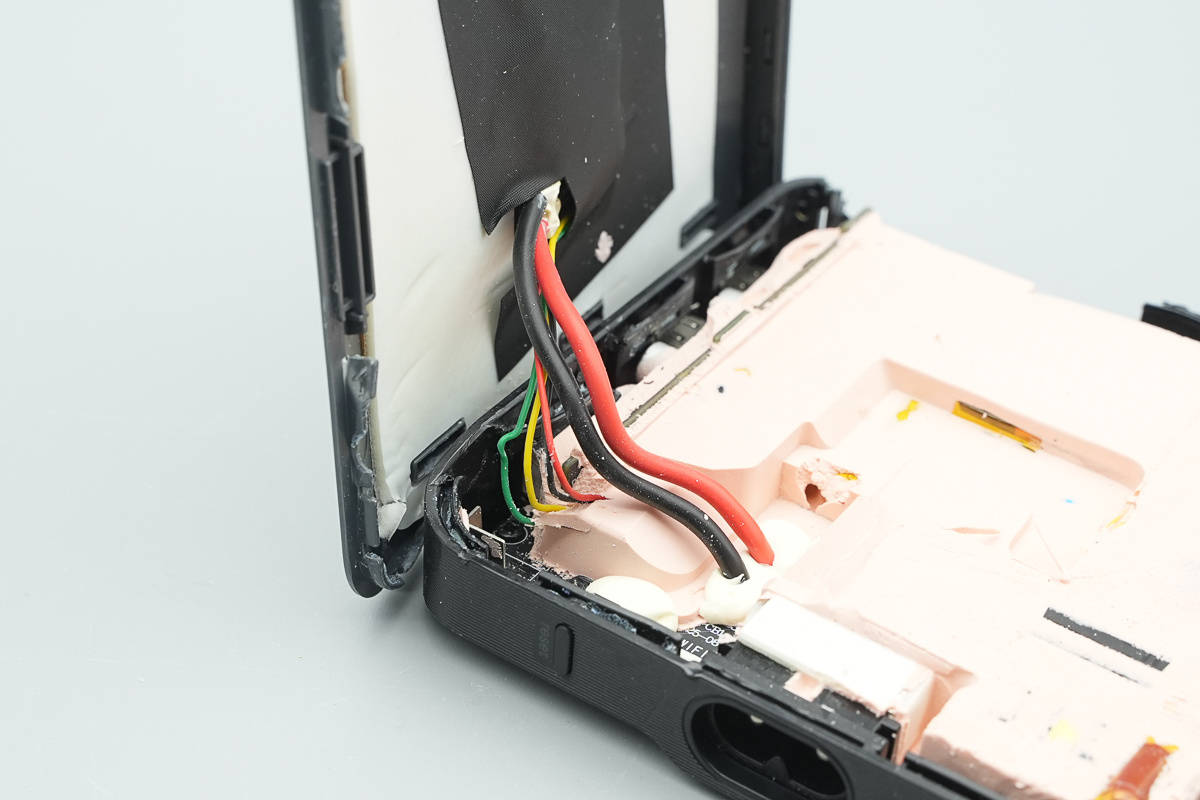 支援APP跨端查詢一鍵管理，安克Prime 150W充電底座拆解