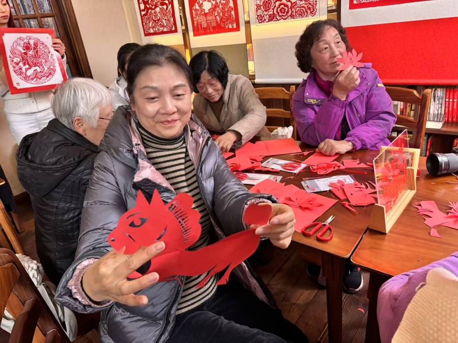 北京非遺大師來滬辦展，邀請者竟是兩名留學生