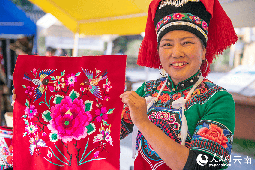 巧手織夢 雲南省文山州刺繡大賽落幕